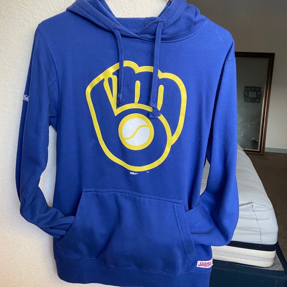 Men’s Small Brewer sweatshirt